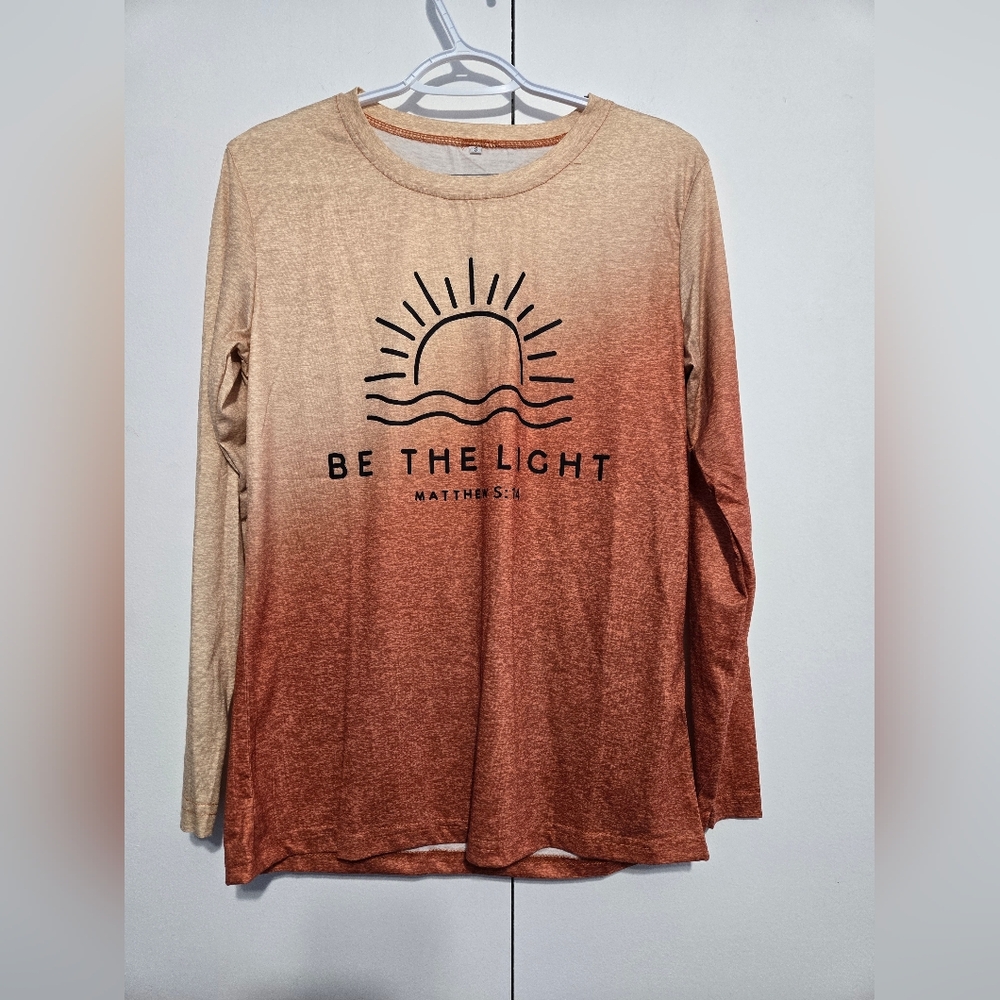 Be The Light Graphic Tee Small Ombre Long Sleeve Matthew 5:14 Christian Shirt‎
